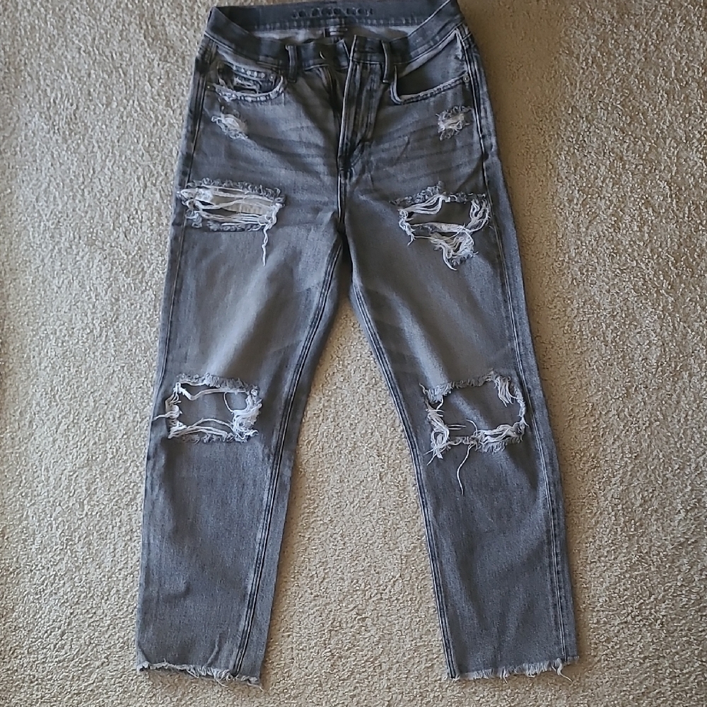 American Eagle Outfitters Ripped Gray Relaxed Fit Jeans, Size 6